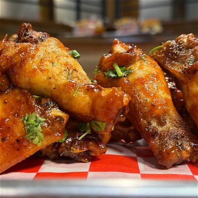 Barbeque chicken wings